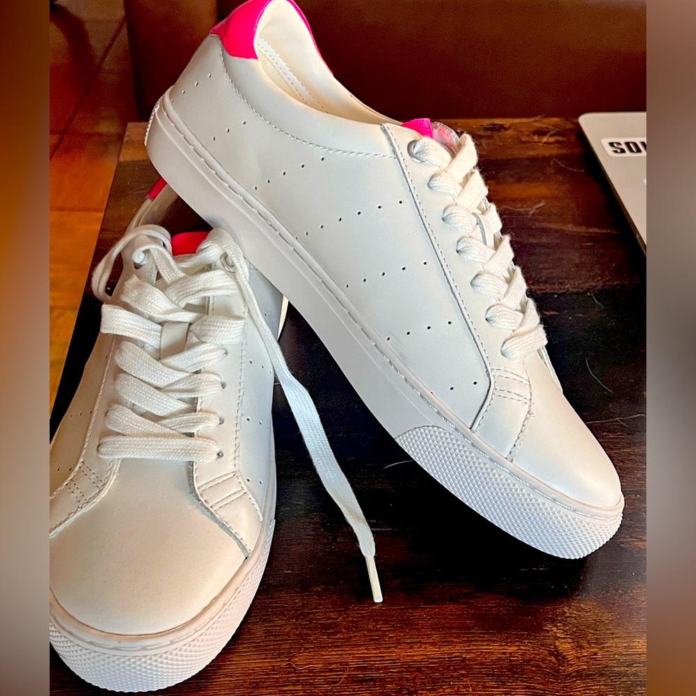 NWT leather sneakers